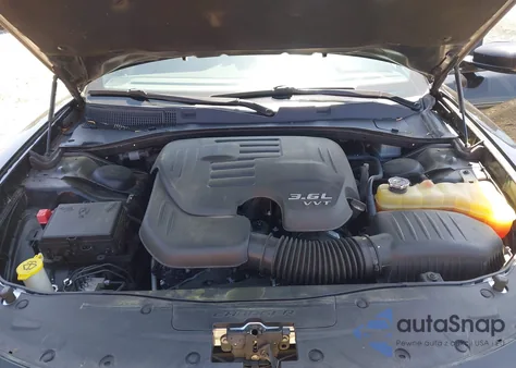 2017 Dodge Charger Se Rwd z USA, uszkodzony, nr VIN 2C3CDXBGXHH643102